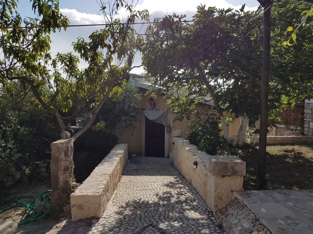 Bohali'S House Villa Sinarades Luaran gambar
